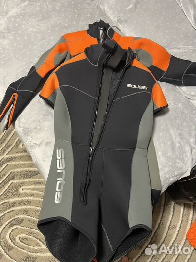 Гидрокостюм