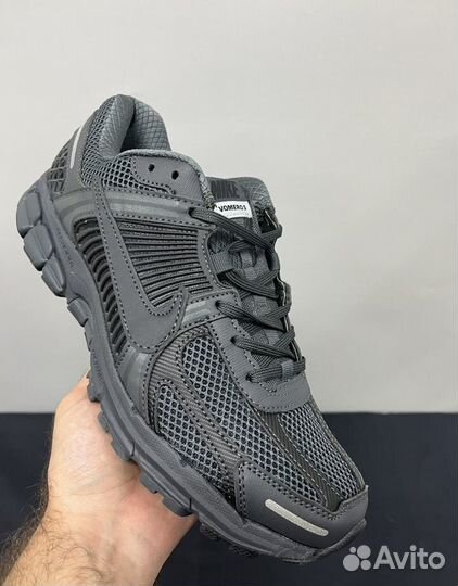 Кроссовки Nike Zoom Vomero 5