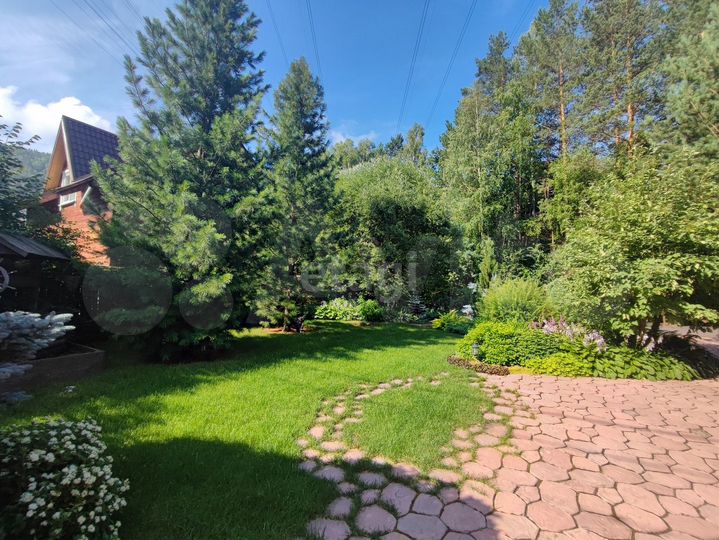 Дом 84,8 м² на участке 11,2 сот.