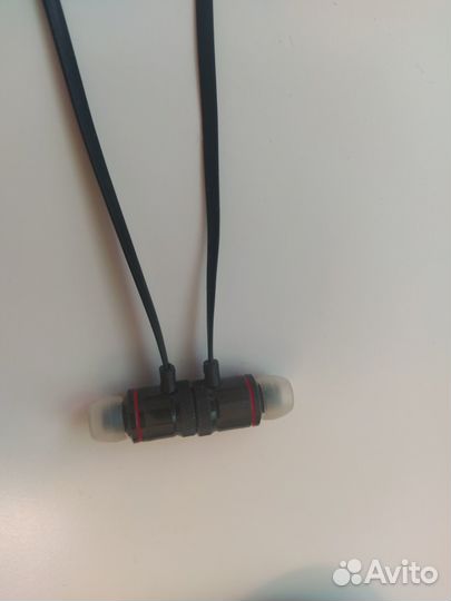 Bluetooth гарнитура наушники