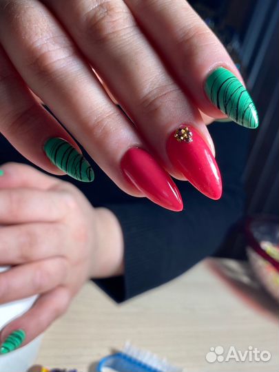 Маникюр, Брови