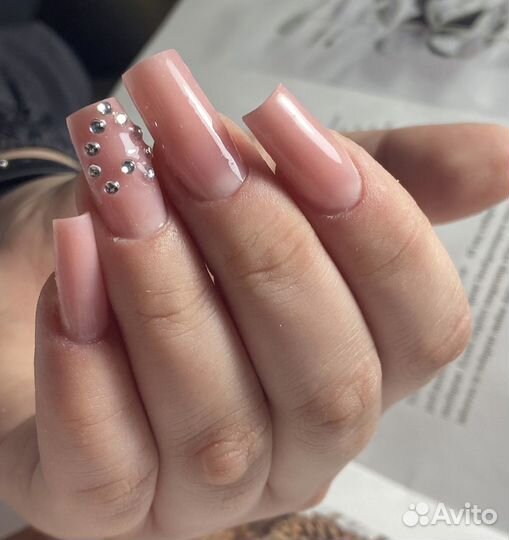 Наращивание ногтей