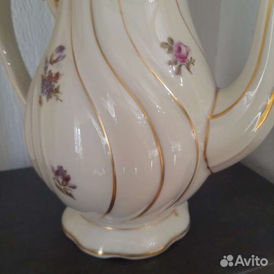 Антикварный чайно-кофейный сервиз