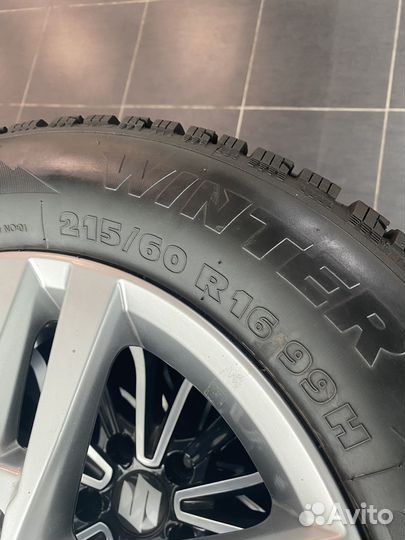 Зимняя резина Tigar 215/60 R16 на дисках