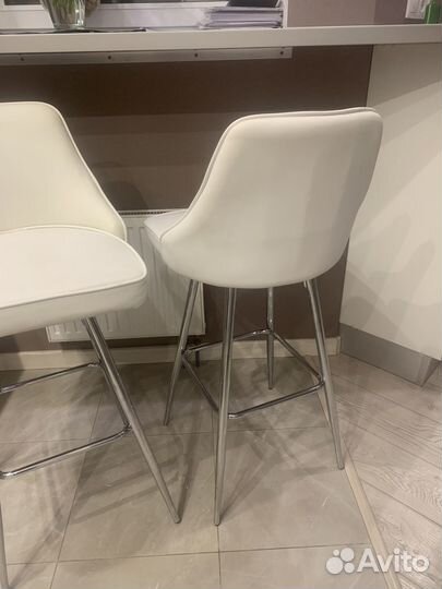 Барный стул