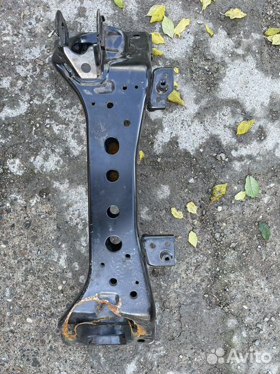 Лонжерон рамы поперечный