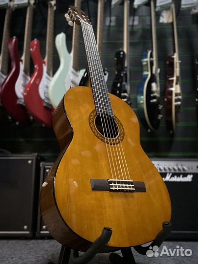 Yamaha С40 классическая гитара