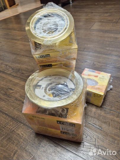 Лампочки, хомуты-стяжки, потолочные светильники