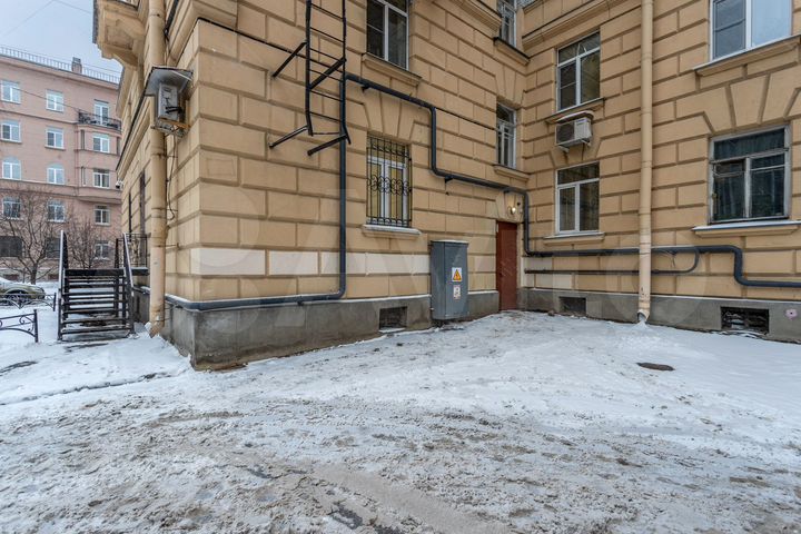 Комната 28 м² в 2-к., 3/5 эт.