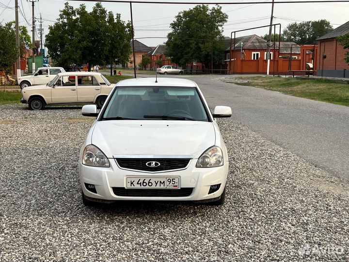 Капот приора