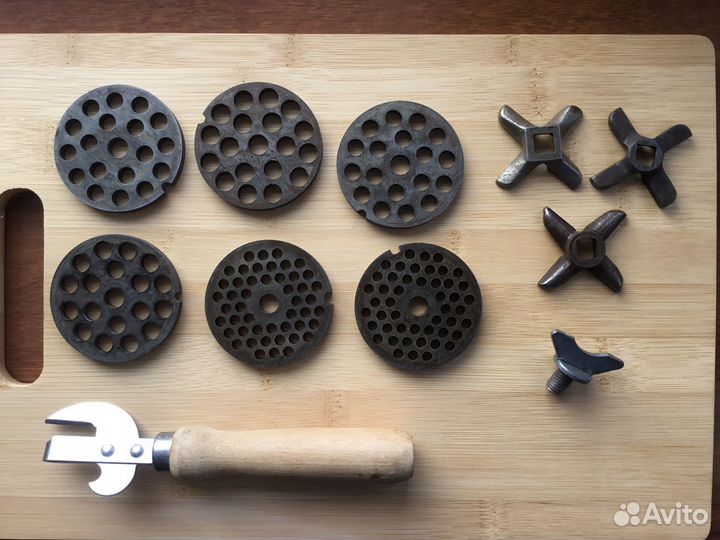 Решетки и ножи к ручной советской мясорубке