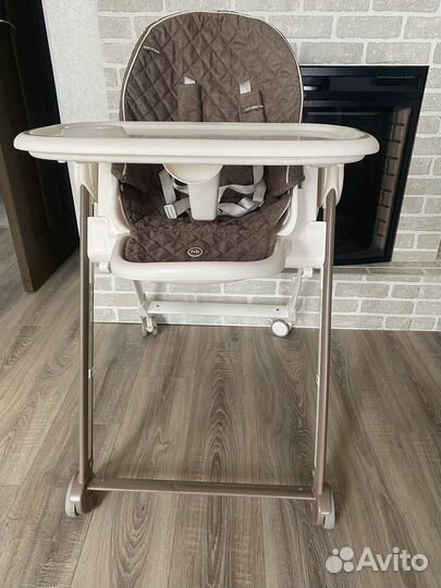Детский стульчик для кормления happy baby