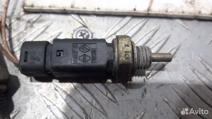 Датчик температуры ож 7700113867 Renault Nissan