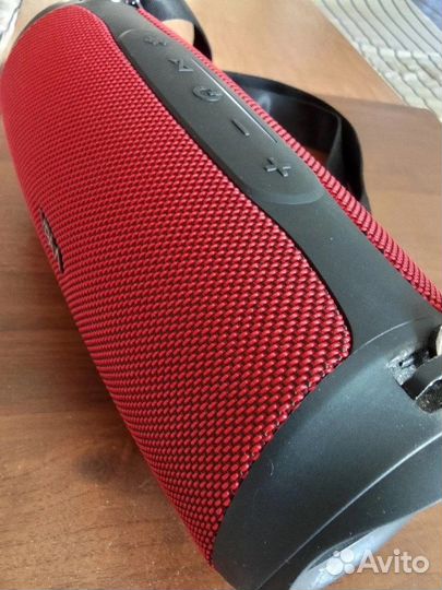 Колонка мощная, и хорошая)