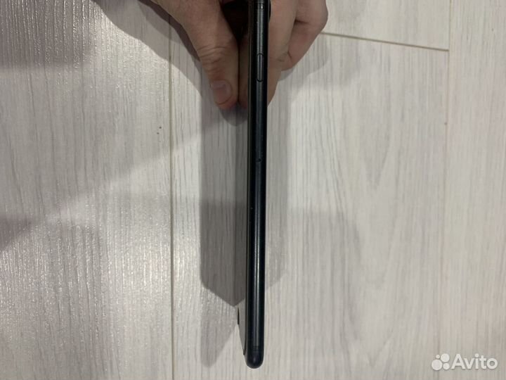 Телефон iPhone 7 plus 32 gb