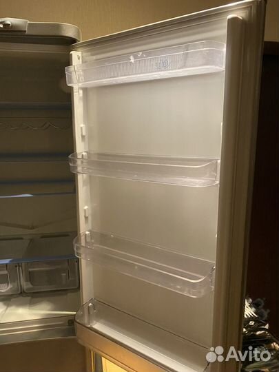 Холодильник indesit, С240G.021