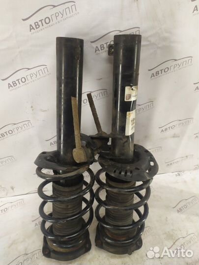 Амортизатор передний Audi Q3 1 8U cffb 2 2012