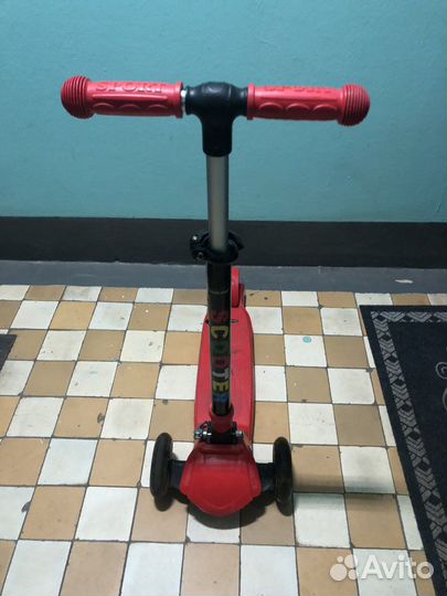 Самокат 3х колесный