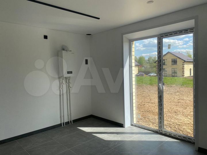 Коттедж 111 м² на участке 7,5 сот.