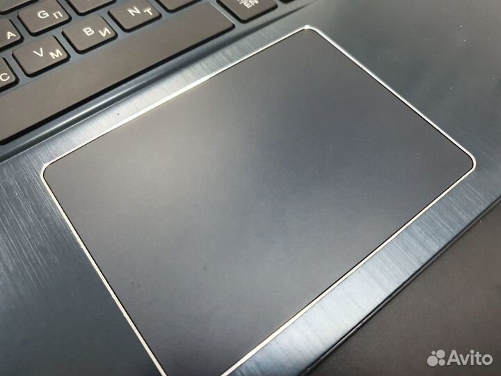 Ноутбук Samsung 880Z