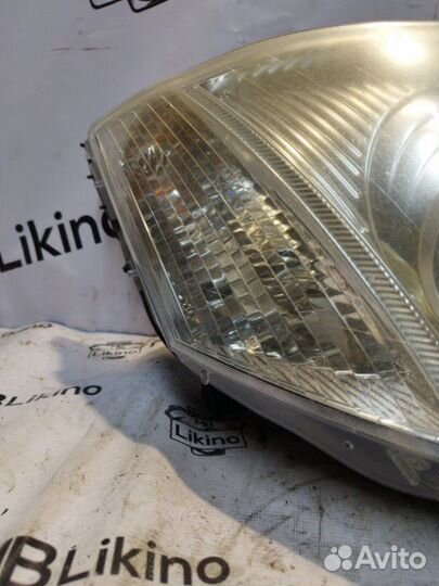 Фара ксеноновая правая Mercedes S-Class W221