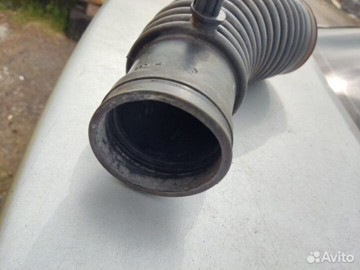 Гофра воздуховода Ford Mondeo 2 лифтбек 1.8I 1999