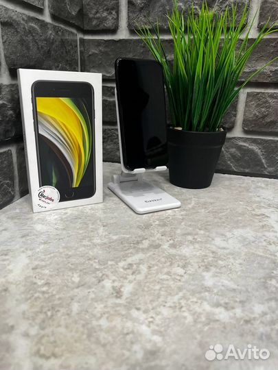 iPhone SE (2020), 64 ГБ