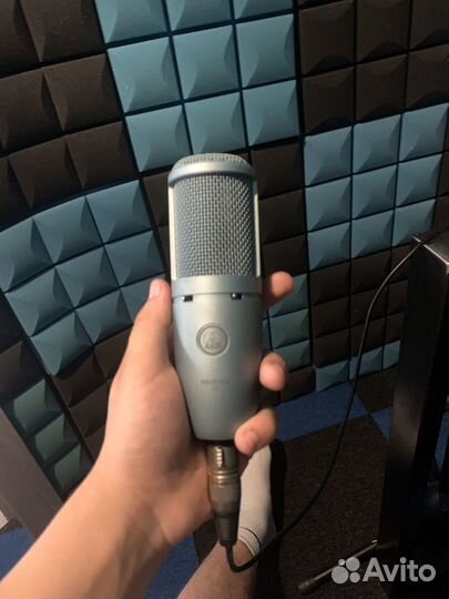 Микрофон akg p120