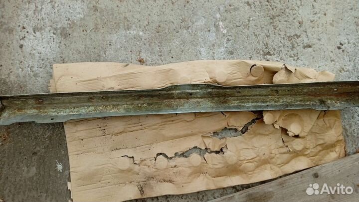 Бампер газ 24