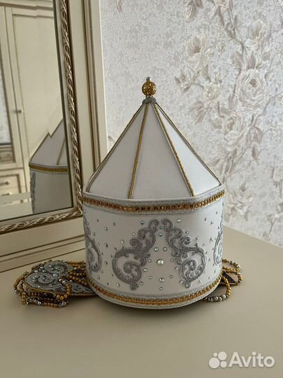 Национальная этническая шапка