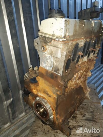 Двигатель Volkswagen Golf 3 2E