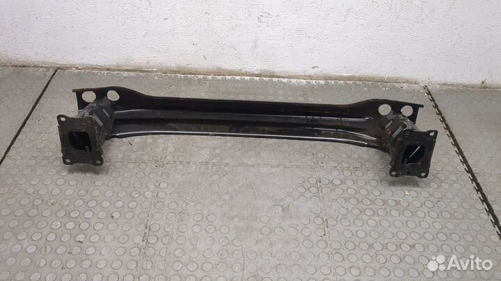 Усилитель бампера задний Volkswagen Taos