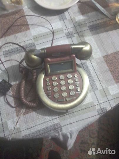 Старый телефон