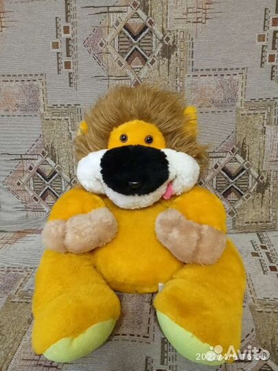 Мягкая игрушка-подушка- львенок