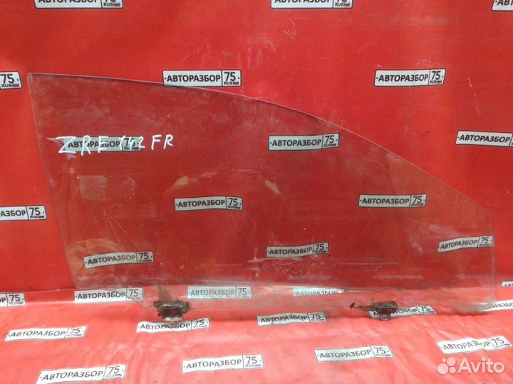 Стекло боковое переднее правое Toyota Corolla