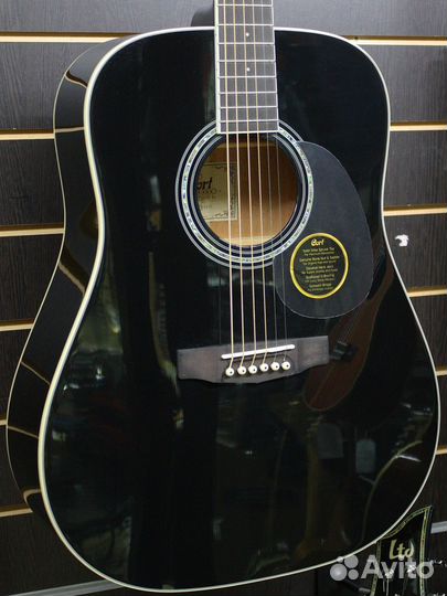 Гитара акустическая Cort + Аксессуары
