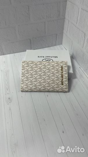 Обложка на паспорт michael kors