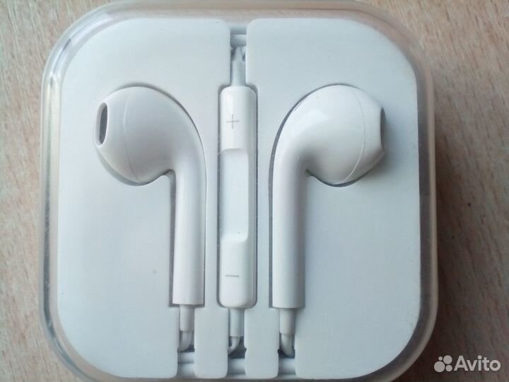 Наушники новые