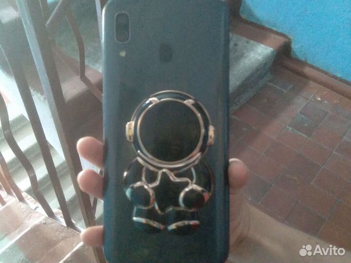 Телефон немного разбит android