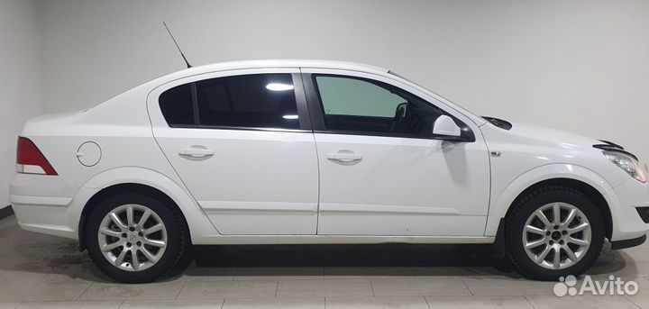 Opel Astra 1.6 МТ, 2012, 147 749 км