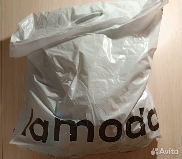 Пакет с вещями