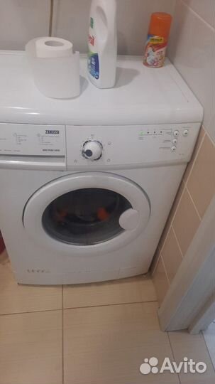 Продаю машинку стиральную.маленькая.рабочая
