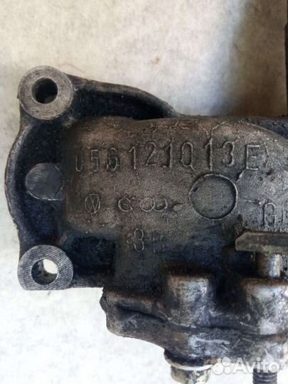 Насос антифриза (помпа) Audi 80 B4 056121013E