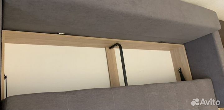 Прямой диван-еврокнижка с механизмом пантограф