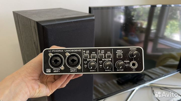 Звуковая карта behringer u-phoria umc202hd