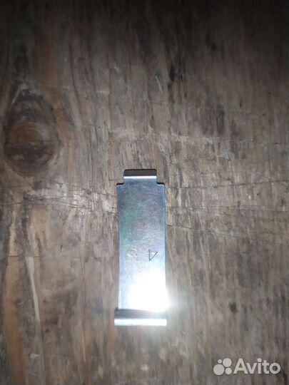 Пластина лючка бензобака skywave burgman 650