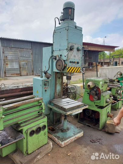 Сверлильный станок 2н135
