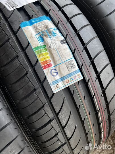 Dunlop SP QuattroMaxx 275/40 R22