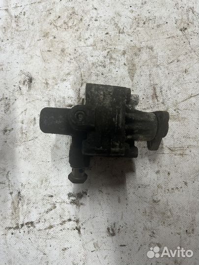 Насос гур Audi A8 D2