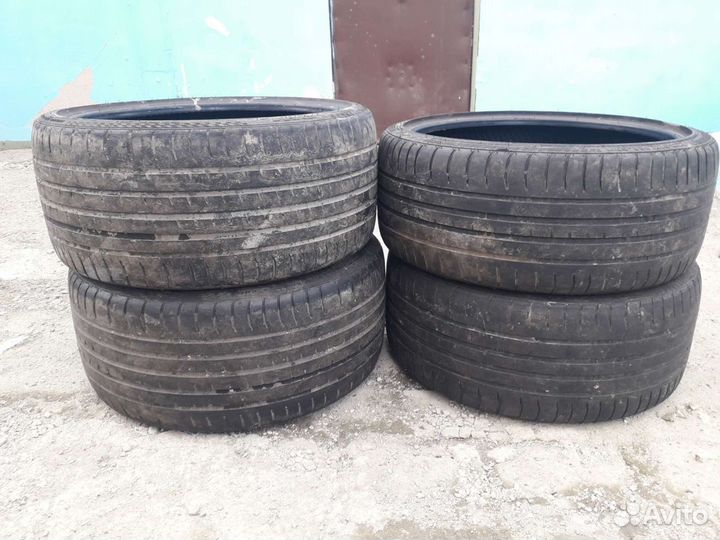 Accelera Accelera 255/30 R20 и 275/30 R20